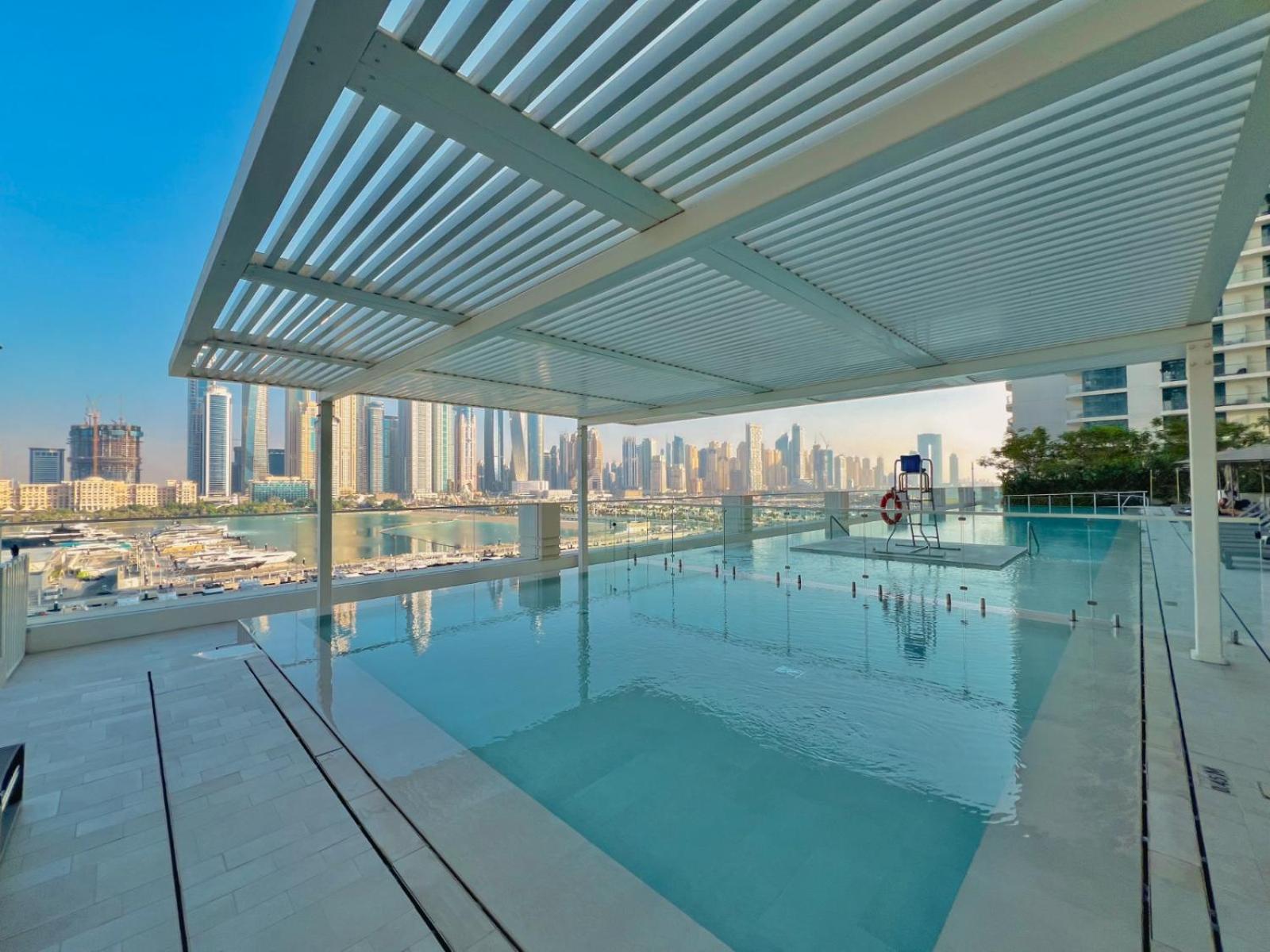 Beachfront Bliss In Marina Vista New & Cozy * Dubai